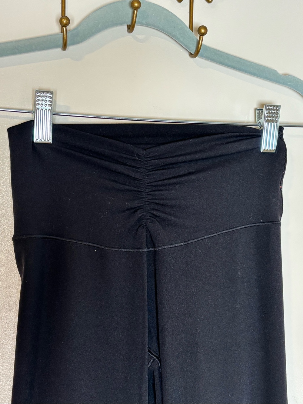 Offline By Aerie Real Me Flare Hi-Rise Black Leggings Small Cinched Waist small